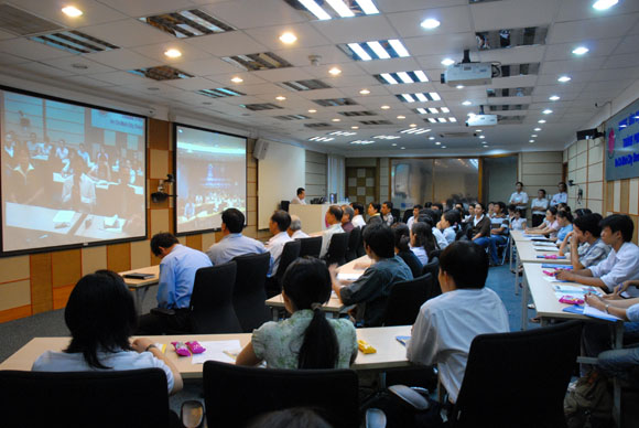 តួនាទីរបស់អ៊ីនធឺណិត ចំពោះខឿនសេដ្ឋកិច្ចវៀតណាម